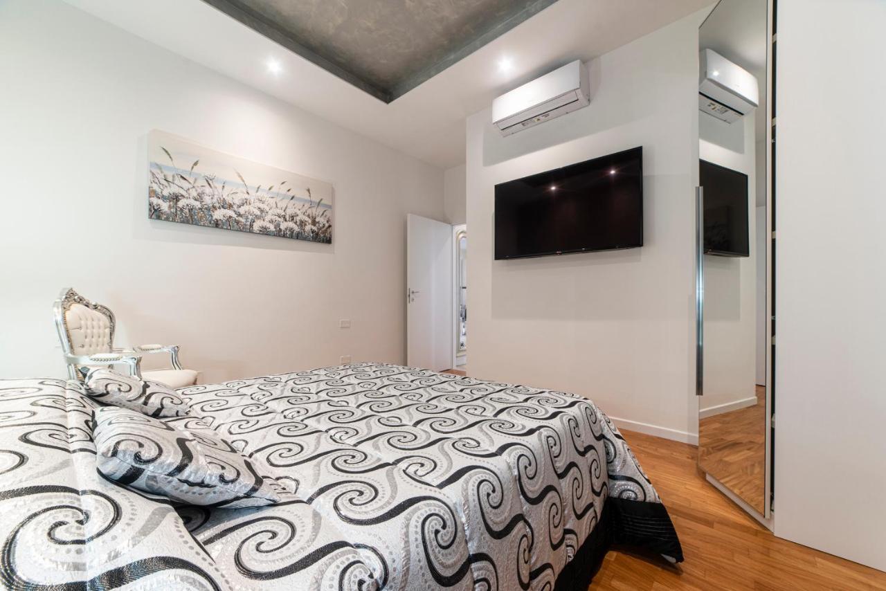 Fashion Apartment Silver Bologna Bagian luar foto
