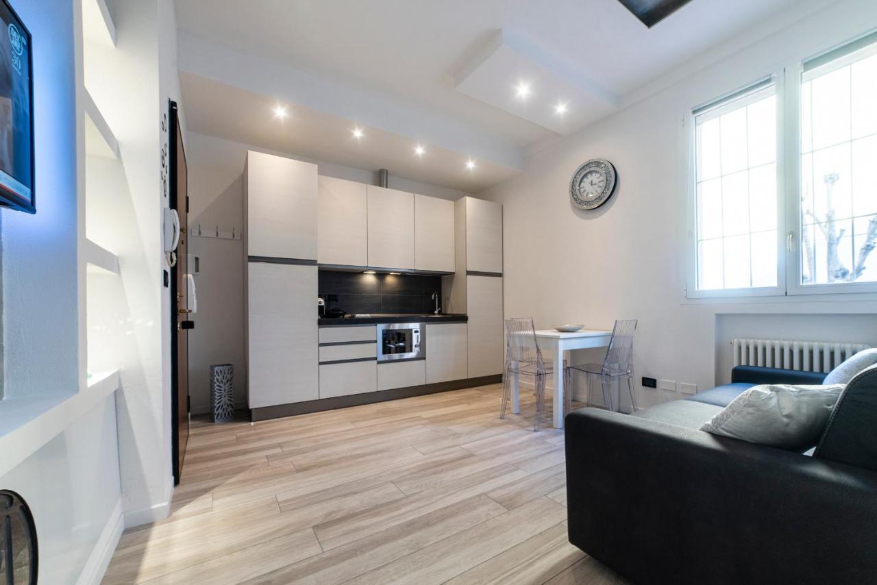 Fashion Apartment Silver Bologna Bagian luar foto