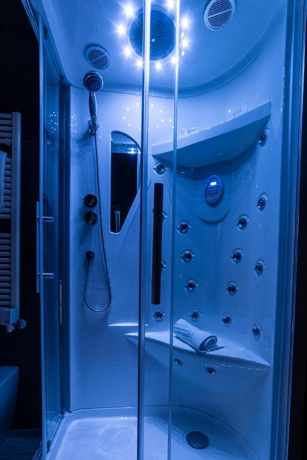 Fashion Apartment Silver Bologna Bagian luar foto