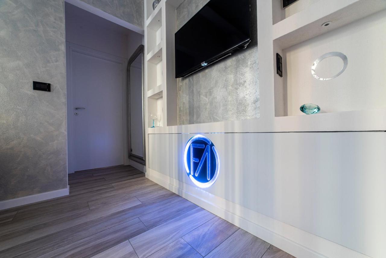 Fashion Apartment Silver Bologna Bagian luar foto